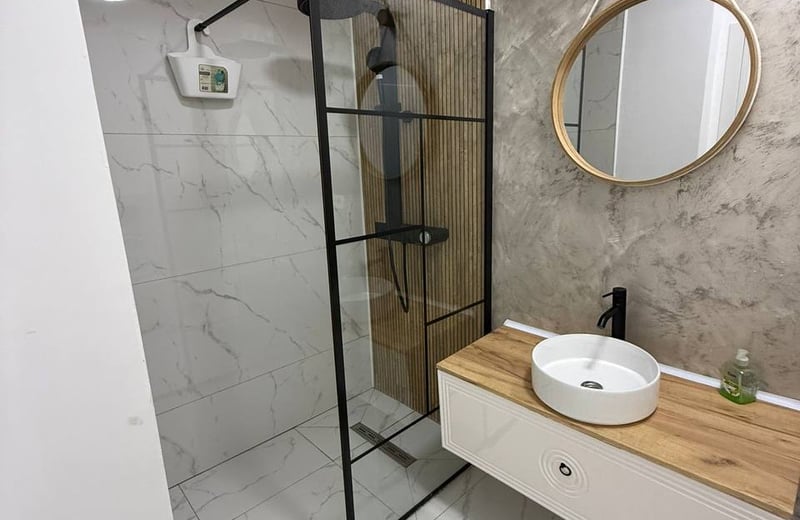 Rental of a spacious 4-room apartment, 150 m², Mamaia Nord, Constanta, Romania